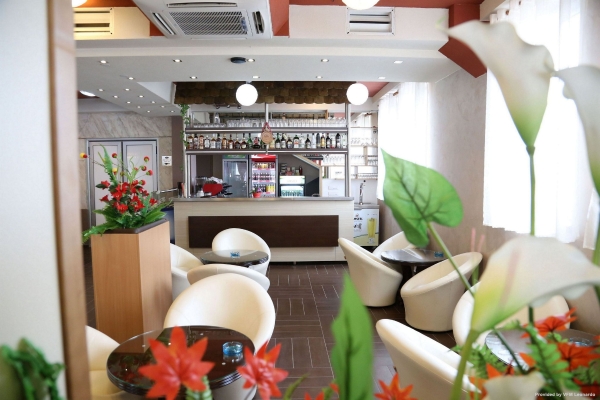 Hotel Novella uno Novi Banovci